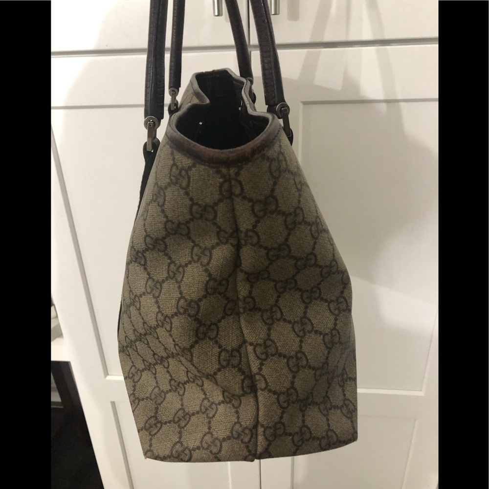 Gucci Baag - Picture 8 of 9